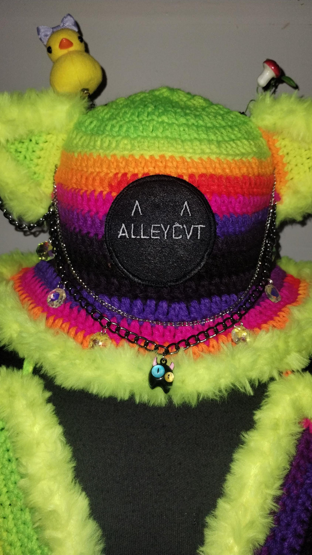 Alleycvt Bucket Hat and Top Set