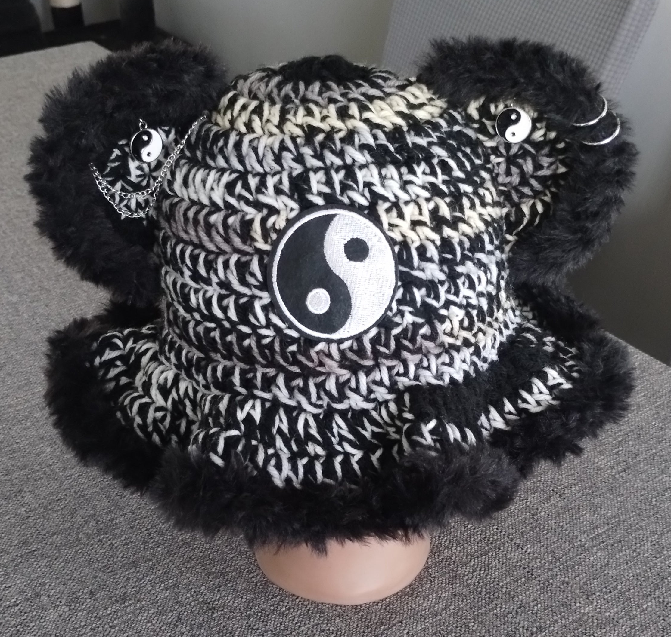 Yin and yang  Bucket Hat